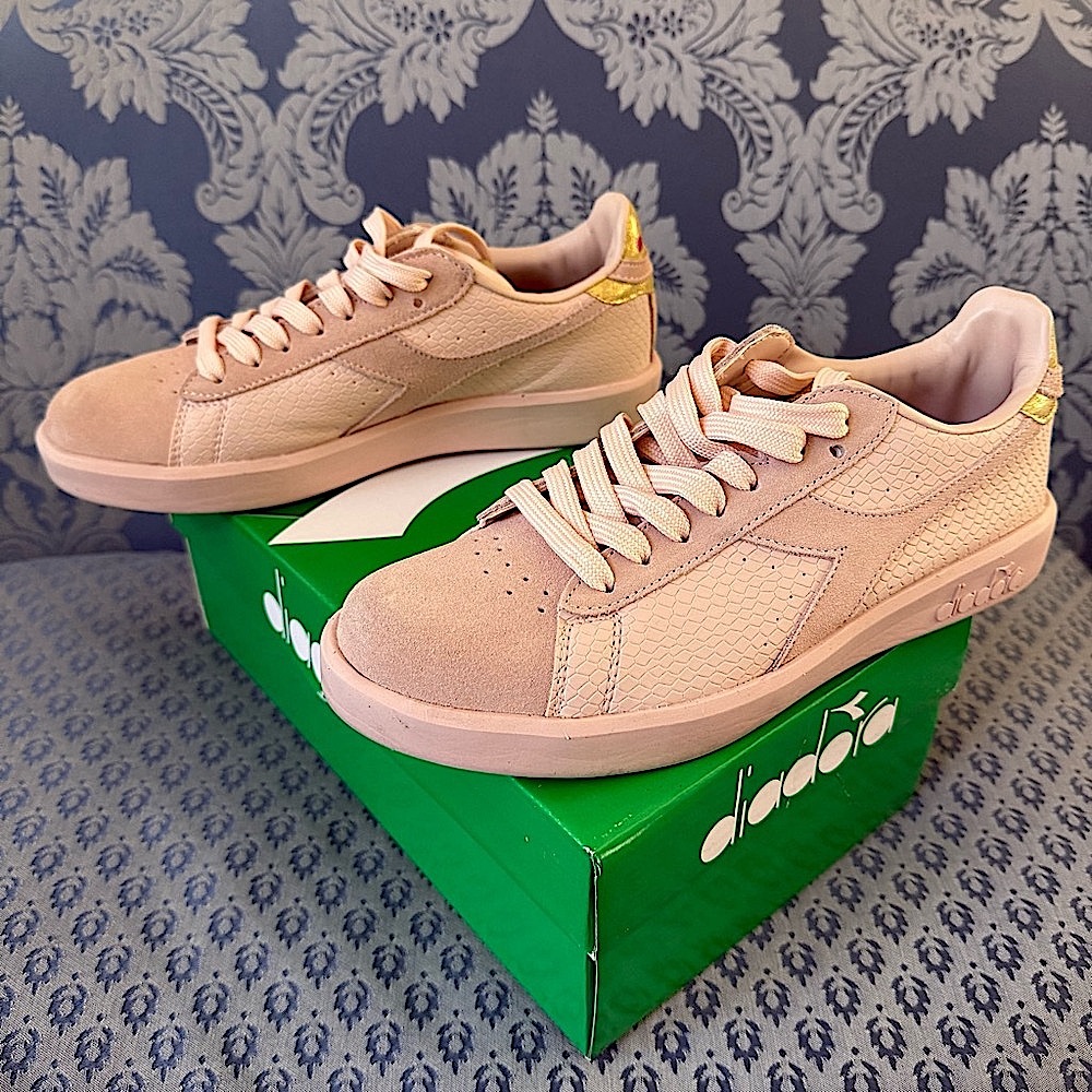Diadora | pink sneakers